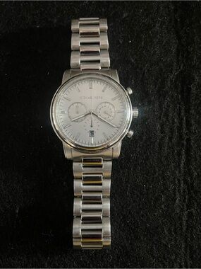 MICHAEL KORS Men's Chronograph MK8430 watch